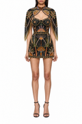 Nocturne, robe courte noire perlée et cape aux reflets or et bronze